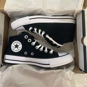 Converse Women’s Chuck Taylor Black/White